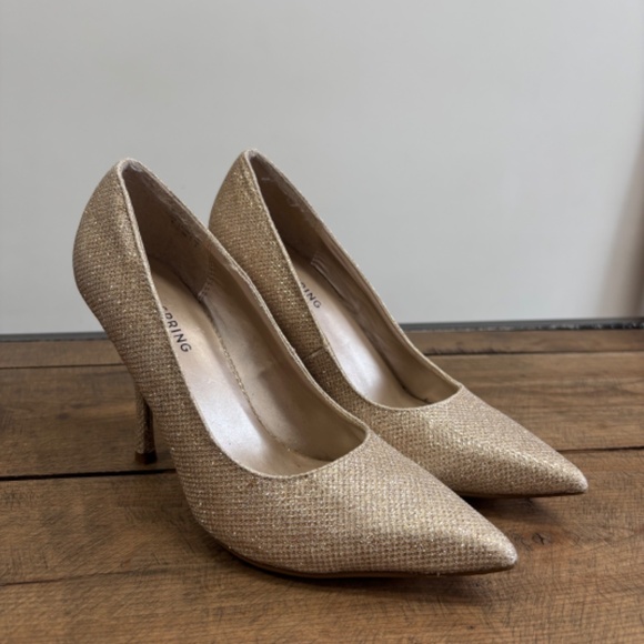 Shiny Gold Heels CALL IT SPRING - Picture 2 of 6